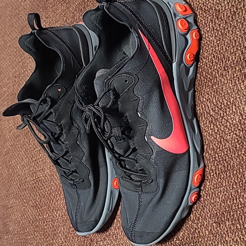 Nike React - image 1